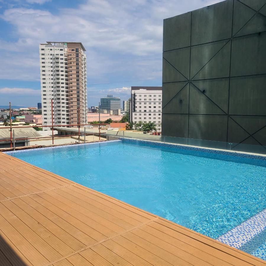 Inspiria Condo Free Airport Pickup For 3 Nights Stay Or More Davao City 외부 사진