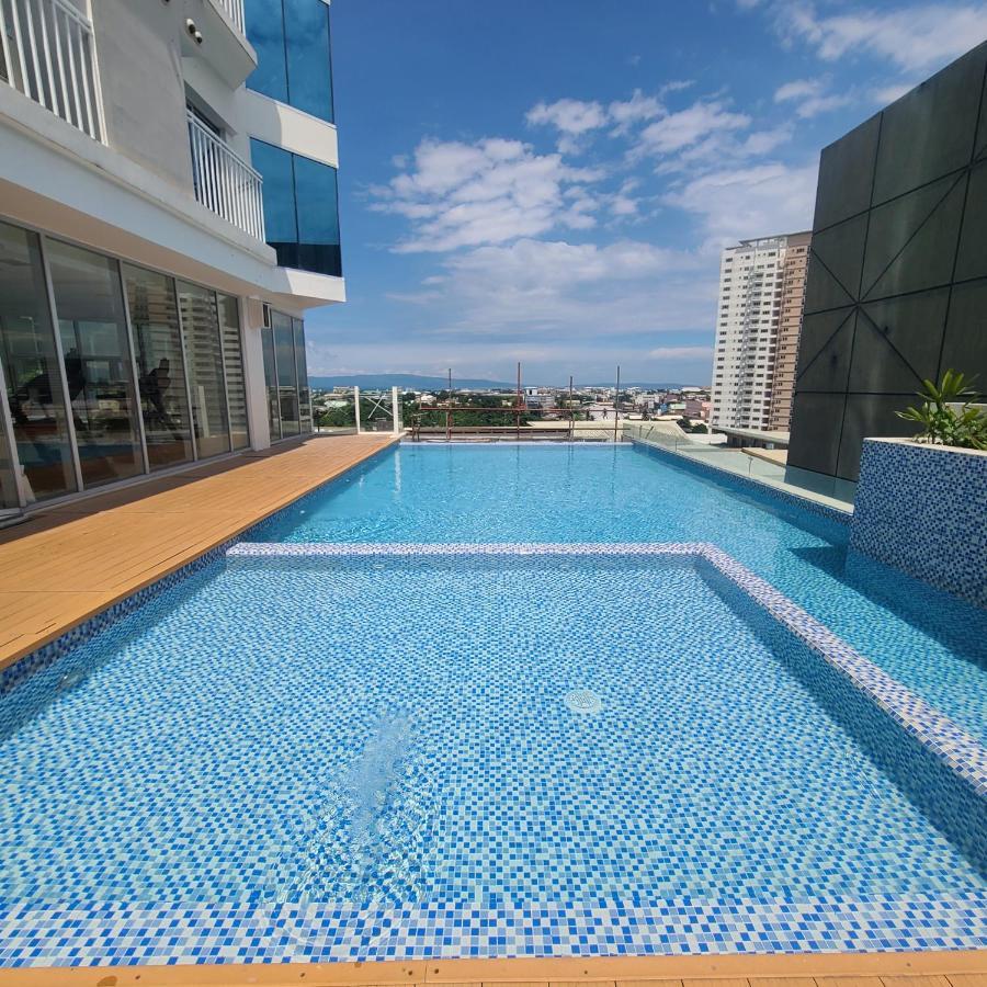 Inspiria Condo Free Airport Pickup For 3 Nights Stay Or More Davao City 외부 사진